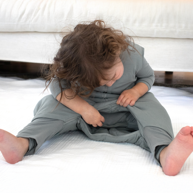 gunamuna - SS25 FOOTIE SLEEP BAG : Goose / 18-36M / 1.0